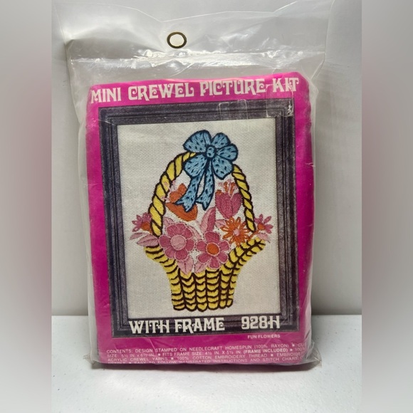 1975 Vintage Mini Crewel Picture Kit With Frame Bowl Of Flowers 928H Made In USA - Picture 1 of 5